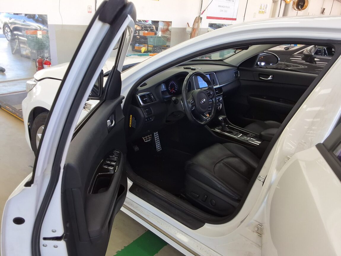 KIA NEW K5 1.7 DIESEL PRESTIGE SX 2016 - zdjęcie 10