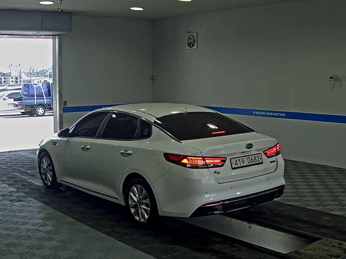 KIA NEW K5 1.7 DIESEL PRESTIGE SX 2016 - zdjęcie 6