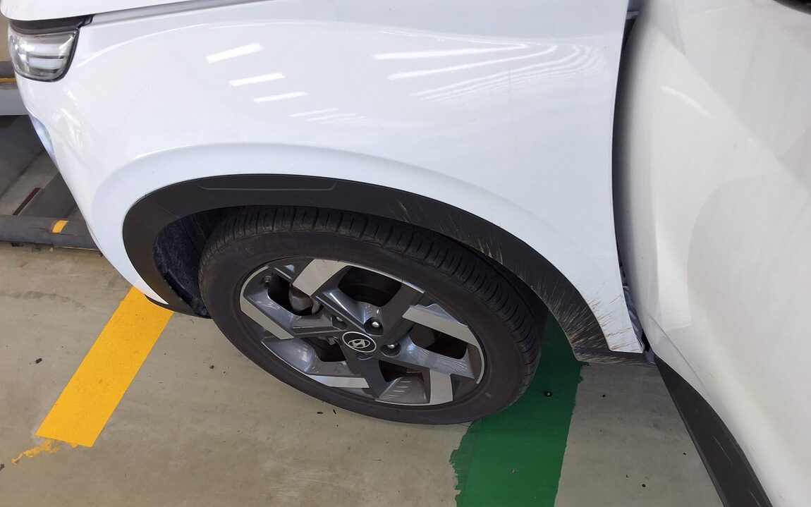 HYUNDAI VENUE 1.6 GASOLINE MODERN 2020 - zdjęcie 22