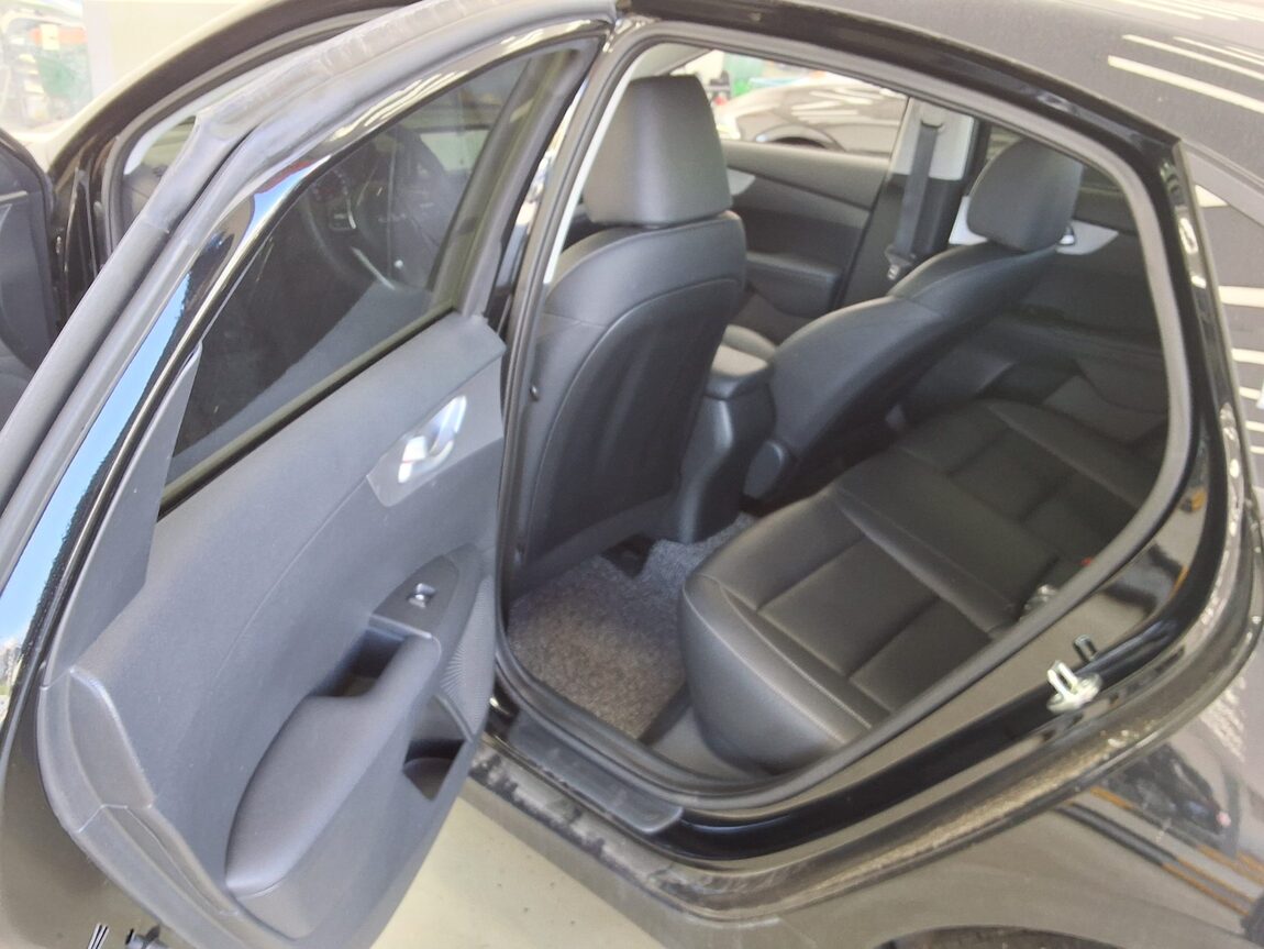 KIA THE NEW K3 1.6 GASOLINE TRENDY 2023 - zdjęcie 12