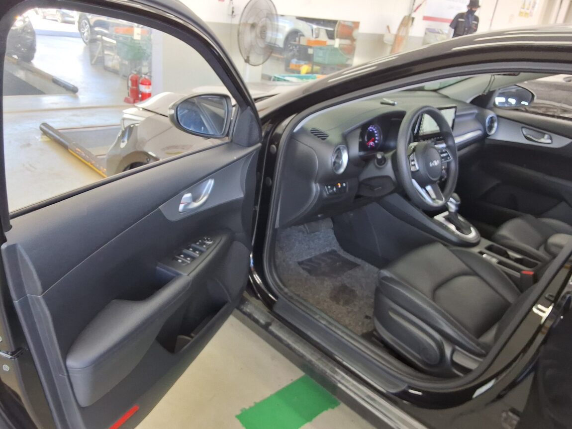 KIA THE NEW K3 1.6 GASOLINE TRENDY 2023 - zdjęcie 10