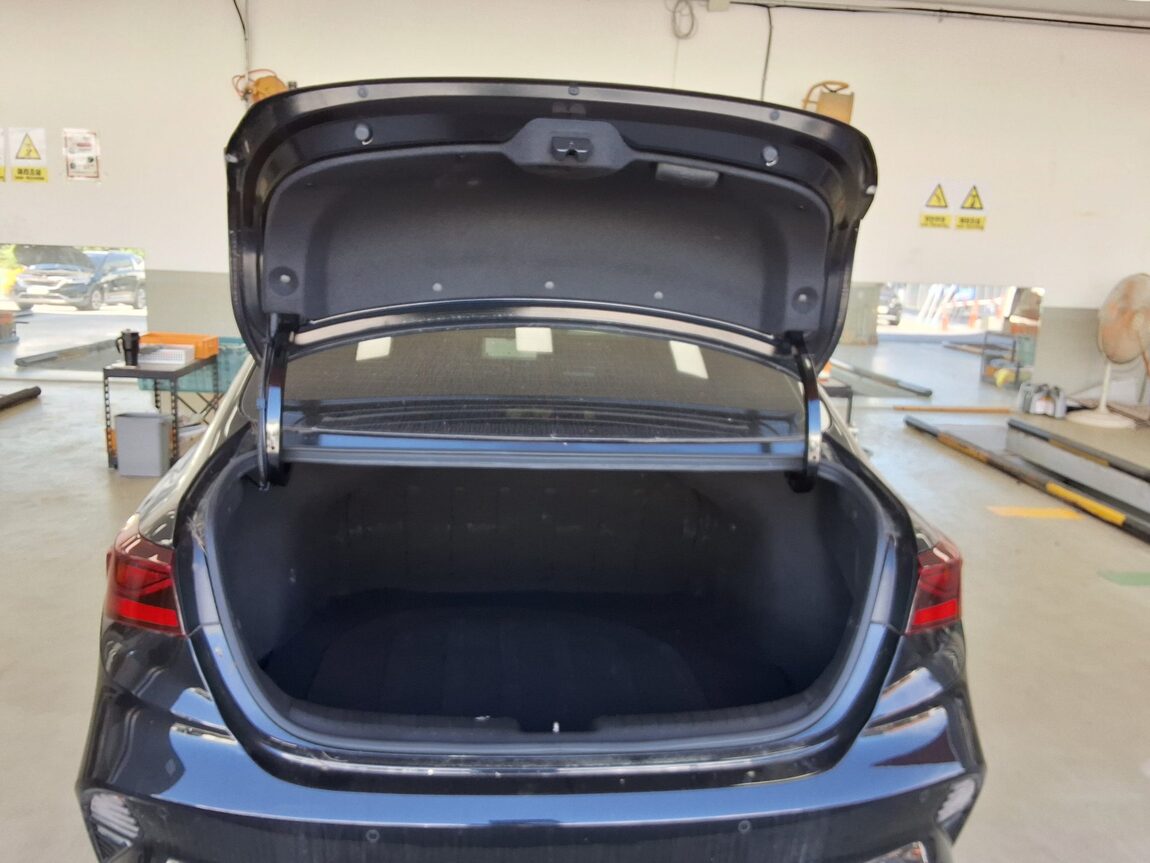KIA THE NEW K3 1.6 GASOLINE TRENDY 2023 - zdjęcie 15