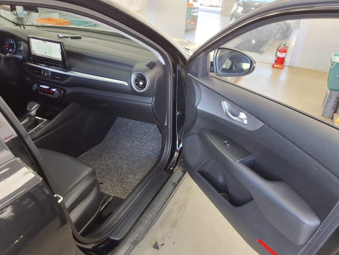 KIA THE NEW K3 1.6 GASOLINE TRENDY 2023 - zdjęcie 14