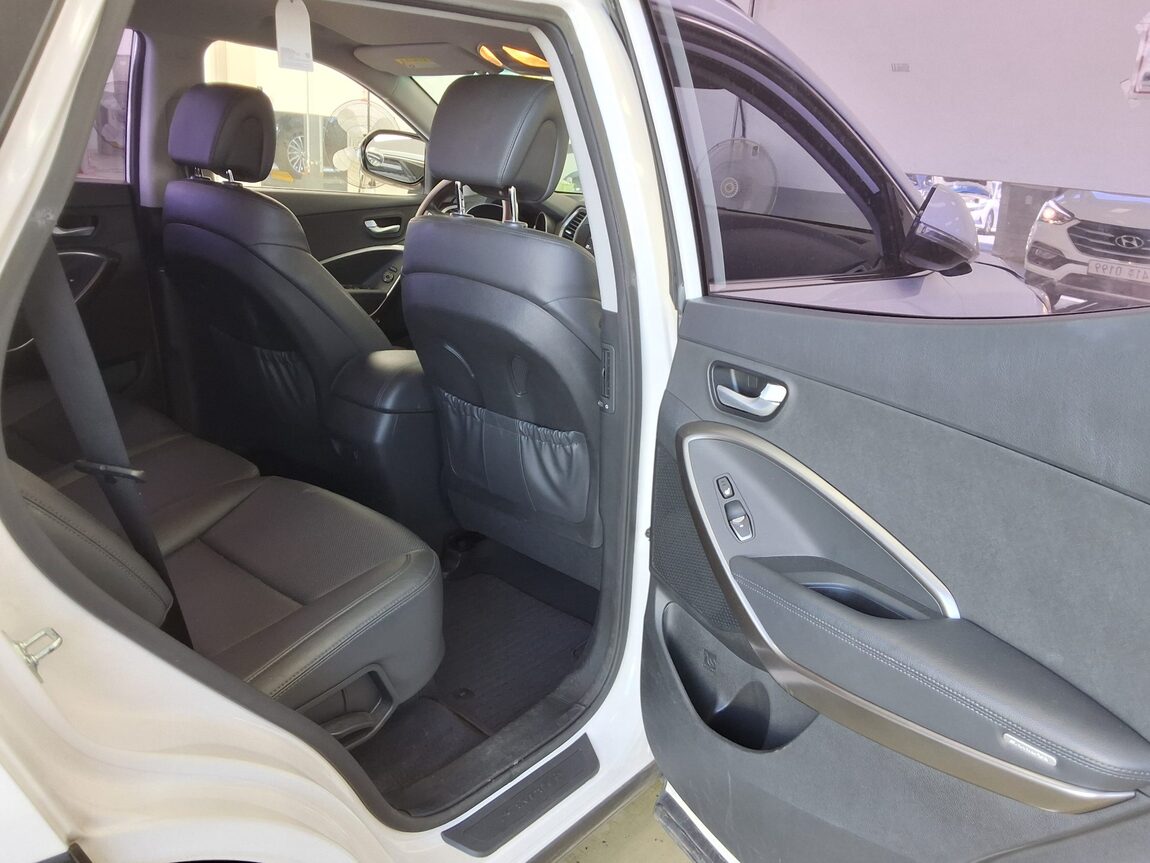 HYUNDAI SANTA FE THE PRIME DIESEL R2.0 2WD PREMIUM 2017 - zdjęcie 13