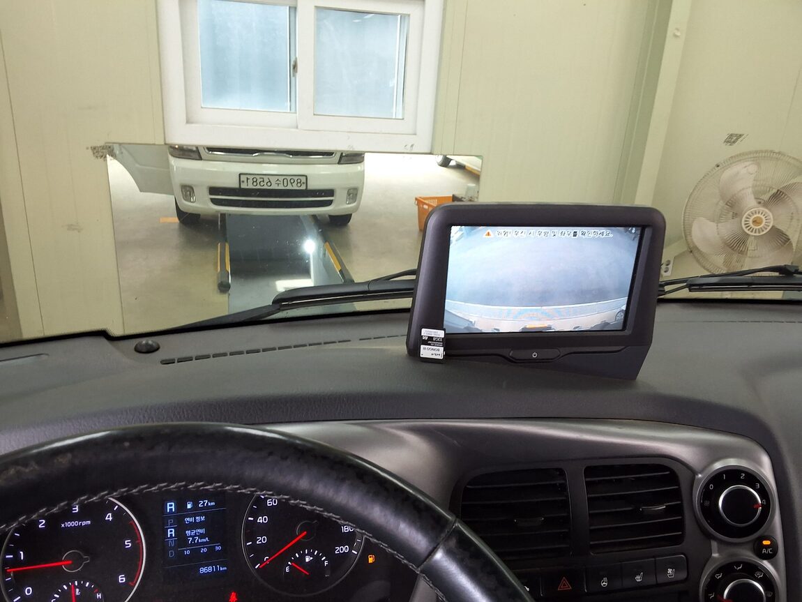 KIA THE NEW BONGO III CARGO BUILT-IN BOX TRUCK PLUS MODEL 2023 - zdjęcie 21