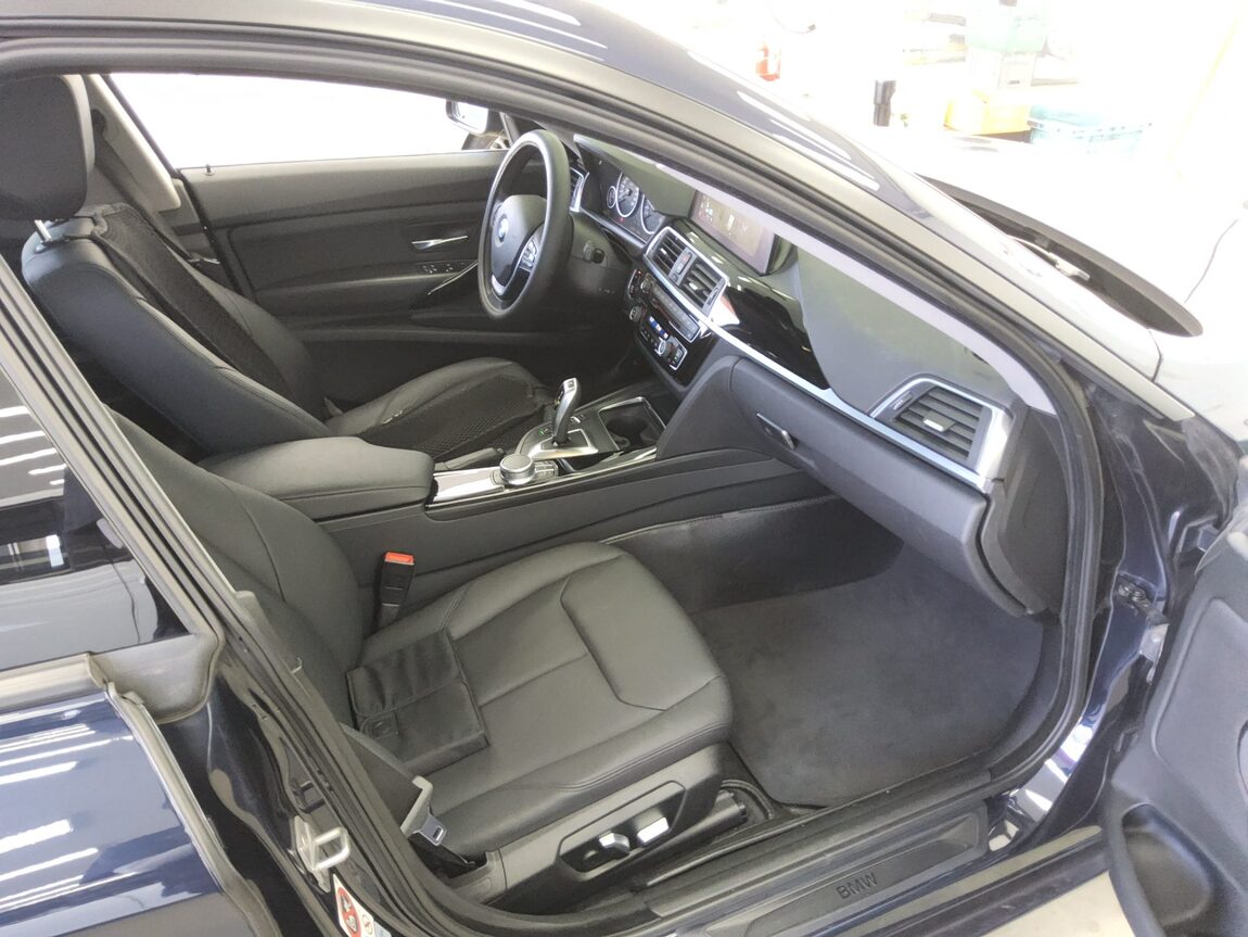 BMW GRAN TURISMO (GT) 3 SERIES GT 320d 2017 - zdjęcie 14