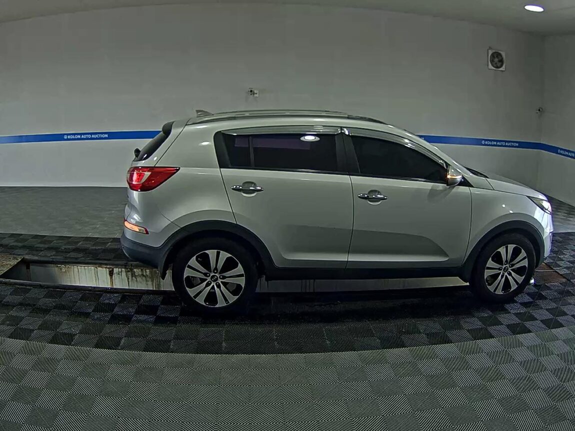 KIA SPORTAGE R DIESEL R2.0 2WD TLX LUXURY MODEL 2011 - zdjęcie 4