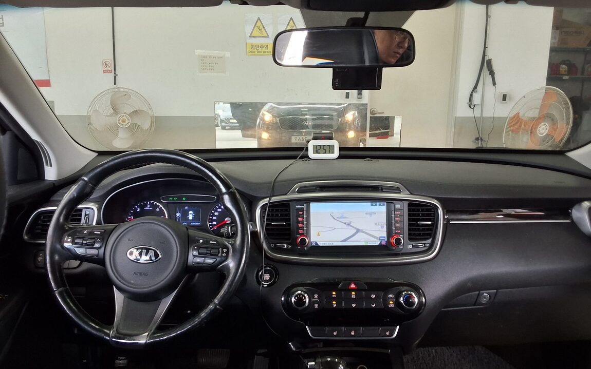 KIA ALL NEW SORENTO R2.0 2WD LUXURY 2015 - zdjęcie 11