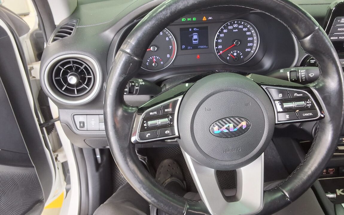 KIA ALL NEW K3 1.6 GASOLINE LUXURY 2019 - zdjęcie 17