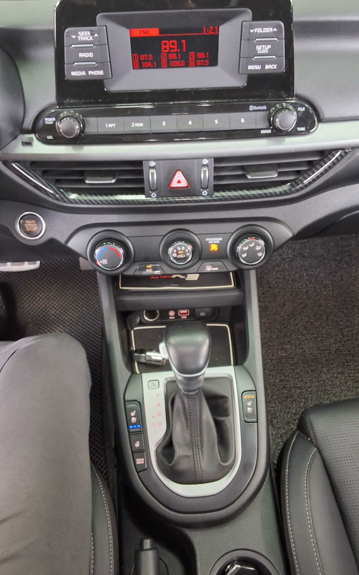 KIA ALL NEW K3 1.6 GASOLINE LUXURY 2019 - zdjęcie 18