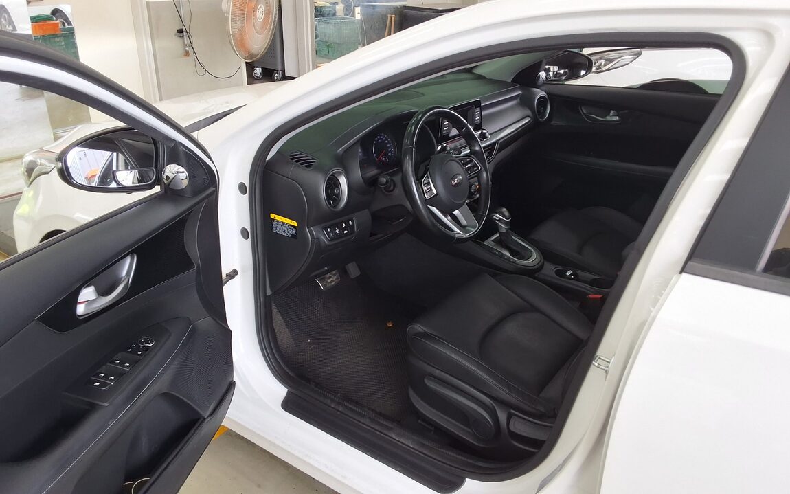 KIA ALL NEW K3 1.6 GASOLINE LUXURY 2019 - zdjęcie 10