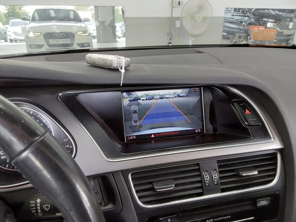AUDI A4 (4TH GEN) 30 TDI DYNAMIC 2015 - zdjęcie 17