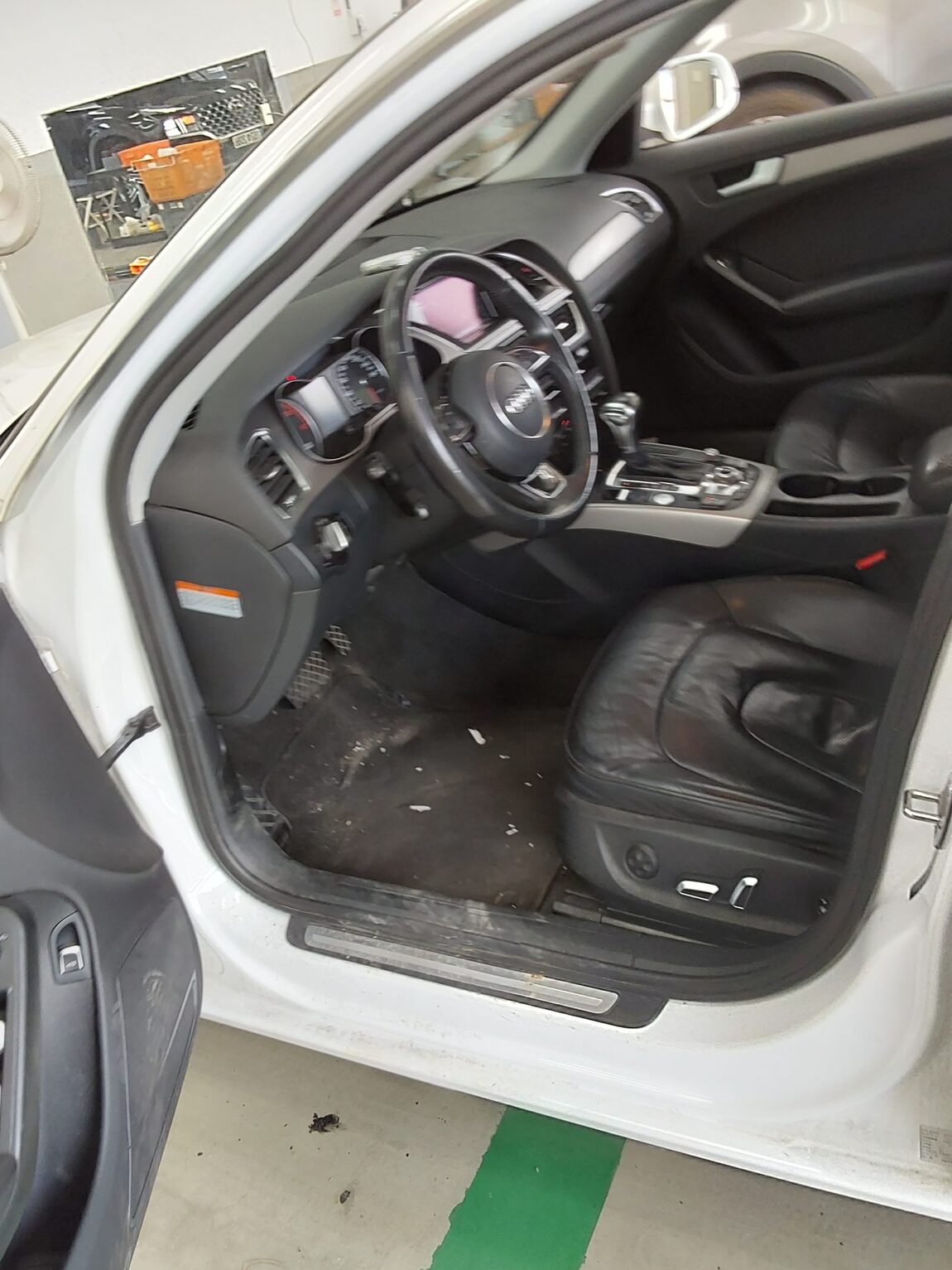 AUDI A4 (4TH GEN) 30 TDI DYNAMIC 2015 - zdjęcie 10
