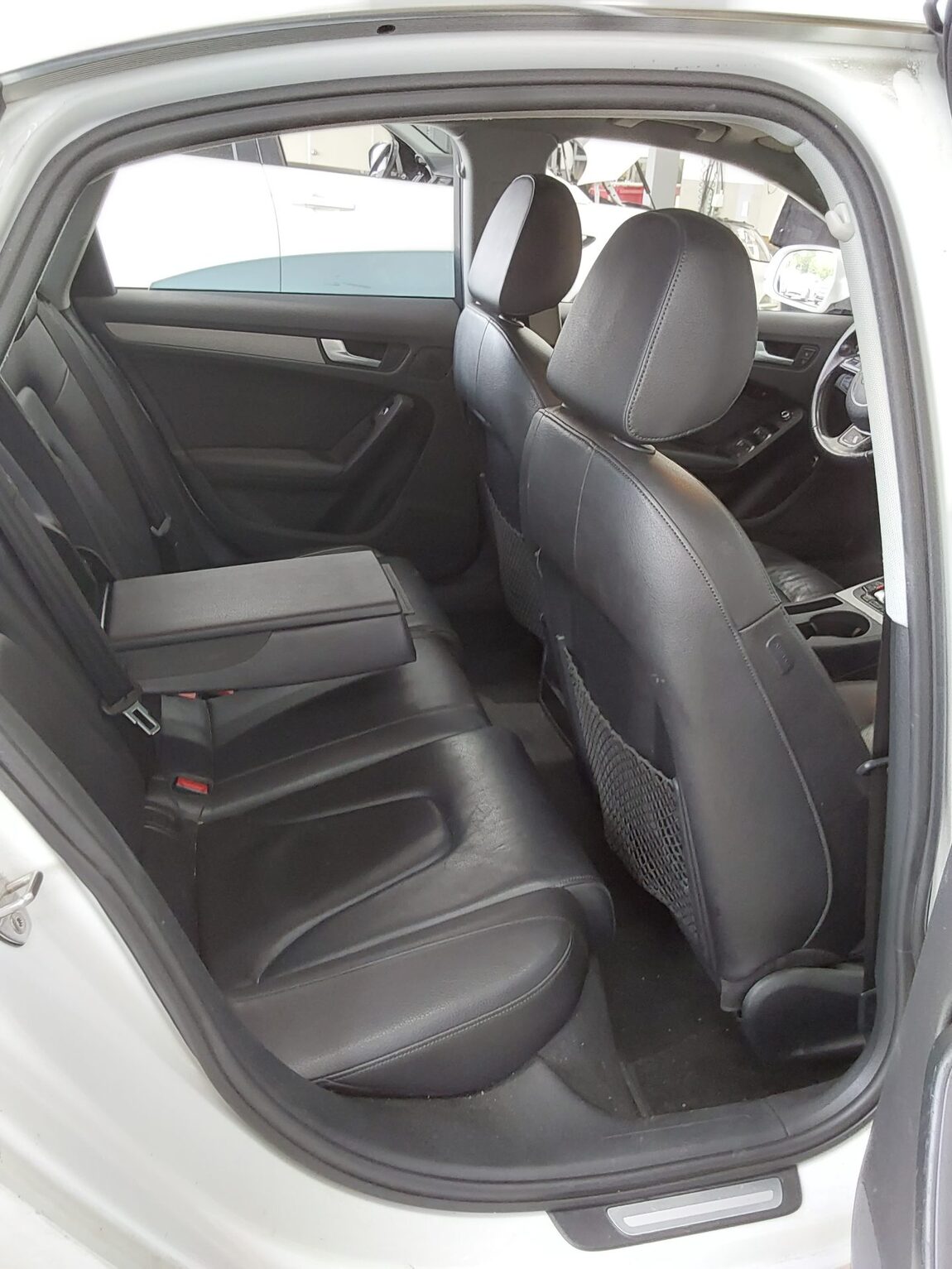 AUDI A4 (4TH GEN) 30 TDI DYNAMIC 2015 - zdjęcie 13
