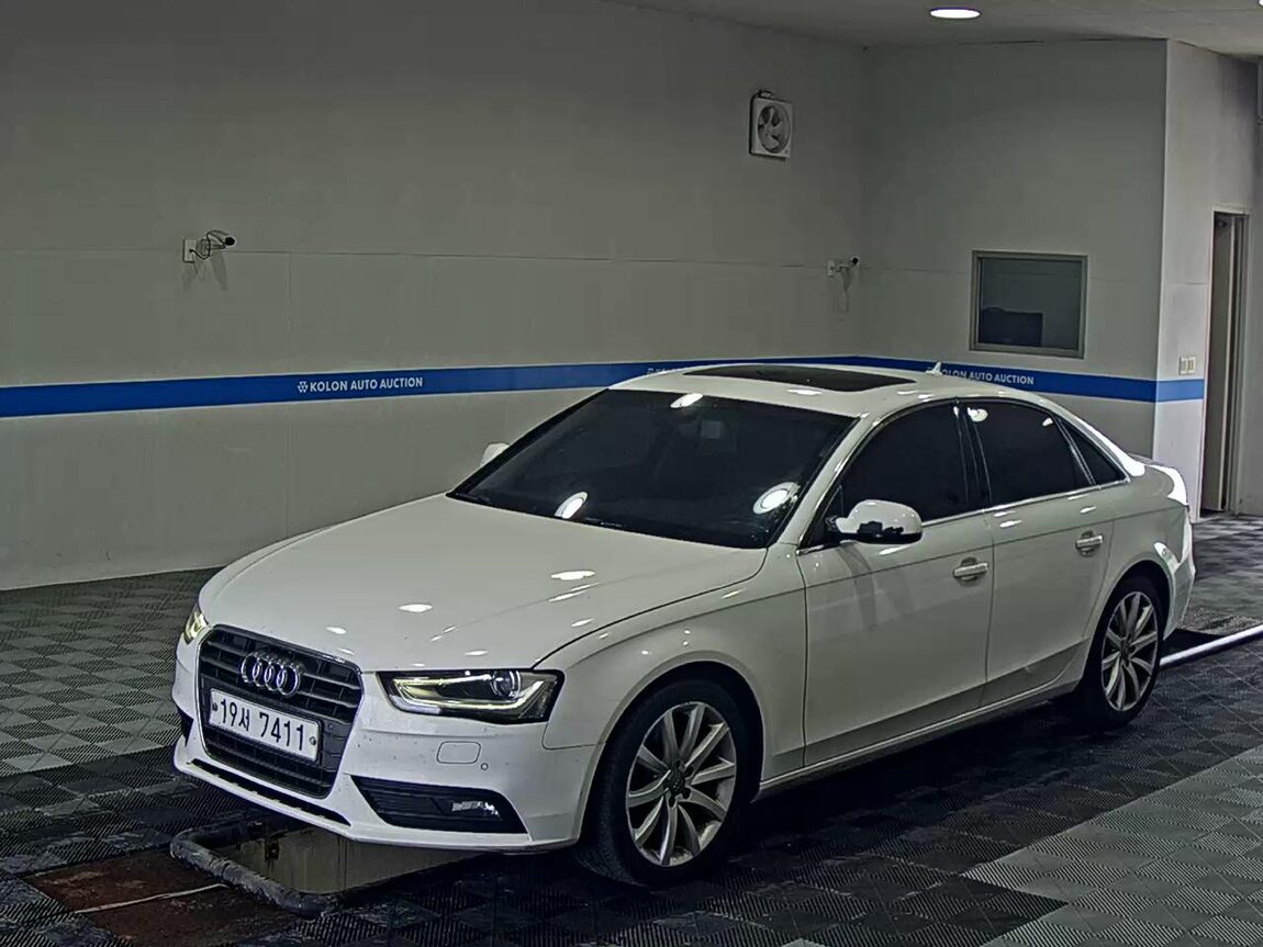 AUDI A4 (4TH GEN) 30 TDI DYNAMIC 2015 - zdjęcie 2