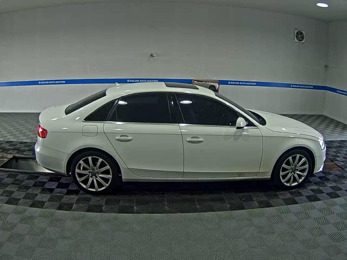 AUDI A4 (4TH GEN) 30 TDI DYNAMIC 2015 - zdjęcie 4