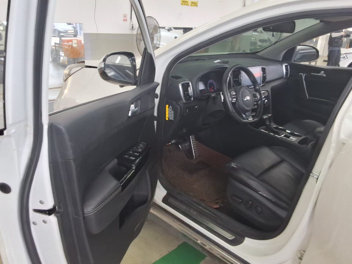 KIA NEW SPORTAGE R2.0 2WD NOBLESSE 2016 - zdjęcie 10