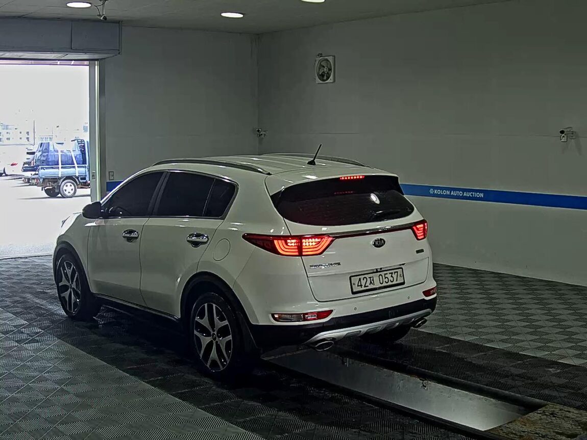 KIA NEW SPORTAGE R2.0 2WD NOBLESSE 2016 - zdjęcie 6