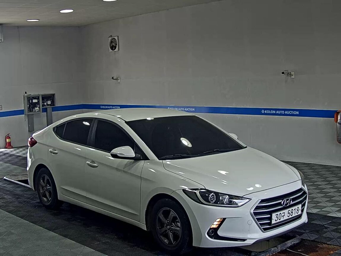 HYUNDAI AVANTE AD 1.6 GDi STYLE 2016 - zdjęcie 3