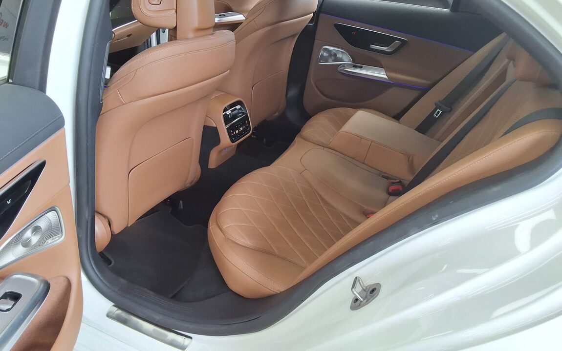 MERCEDES-BENZ E-CLASS (6TH GEN) E450 4MATIC 2025 - zdjęcie 12