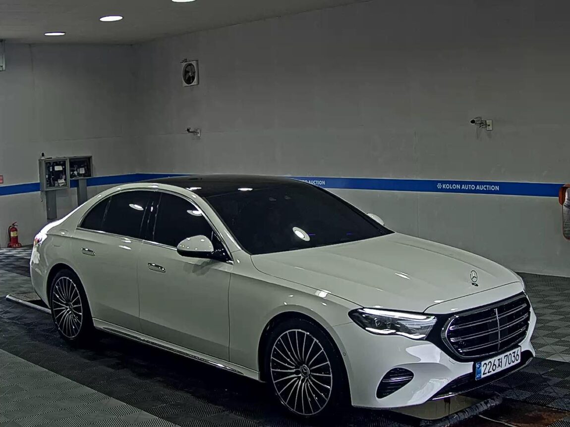 MERCEDES-BENZ E-CLASS (6TH GEN) E450 4MATIC 2025 - zdjęcie 3
