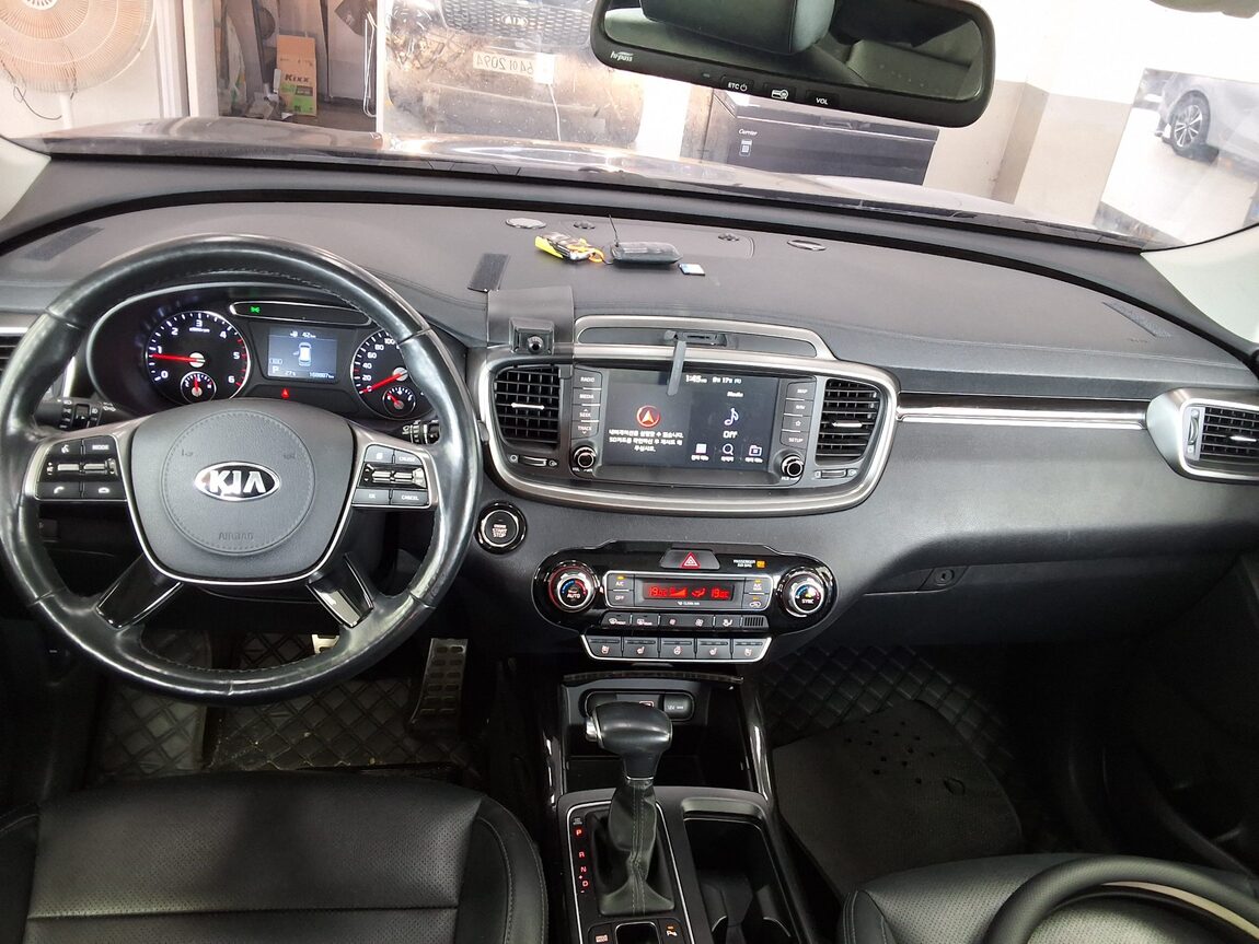 KIA THE NEW SORENTO DIESEL R2.2 2WD NOBLESSE 2018 - zdjęcie 11