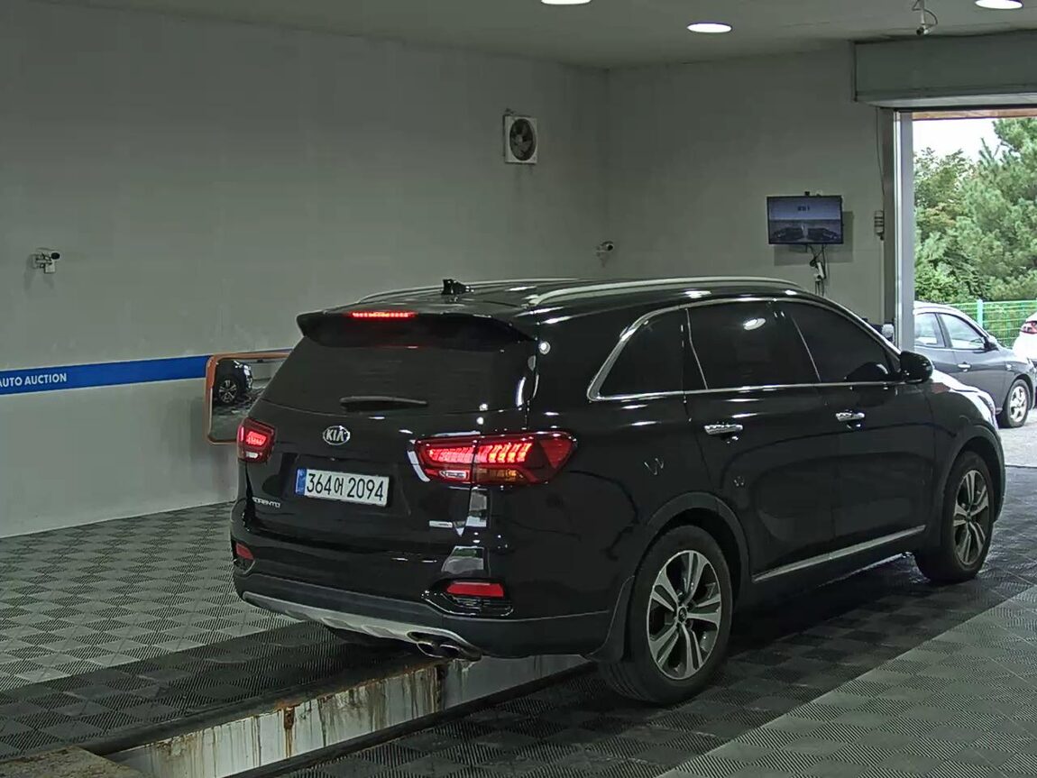 KIA THE NEW SORENTO DIESEL R2.2 2WD NOBLESSE 2018 - zdjęcie 5