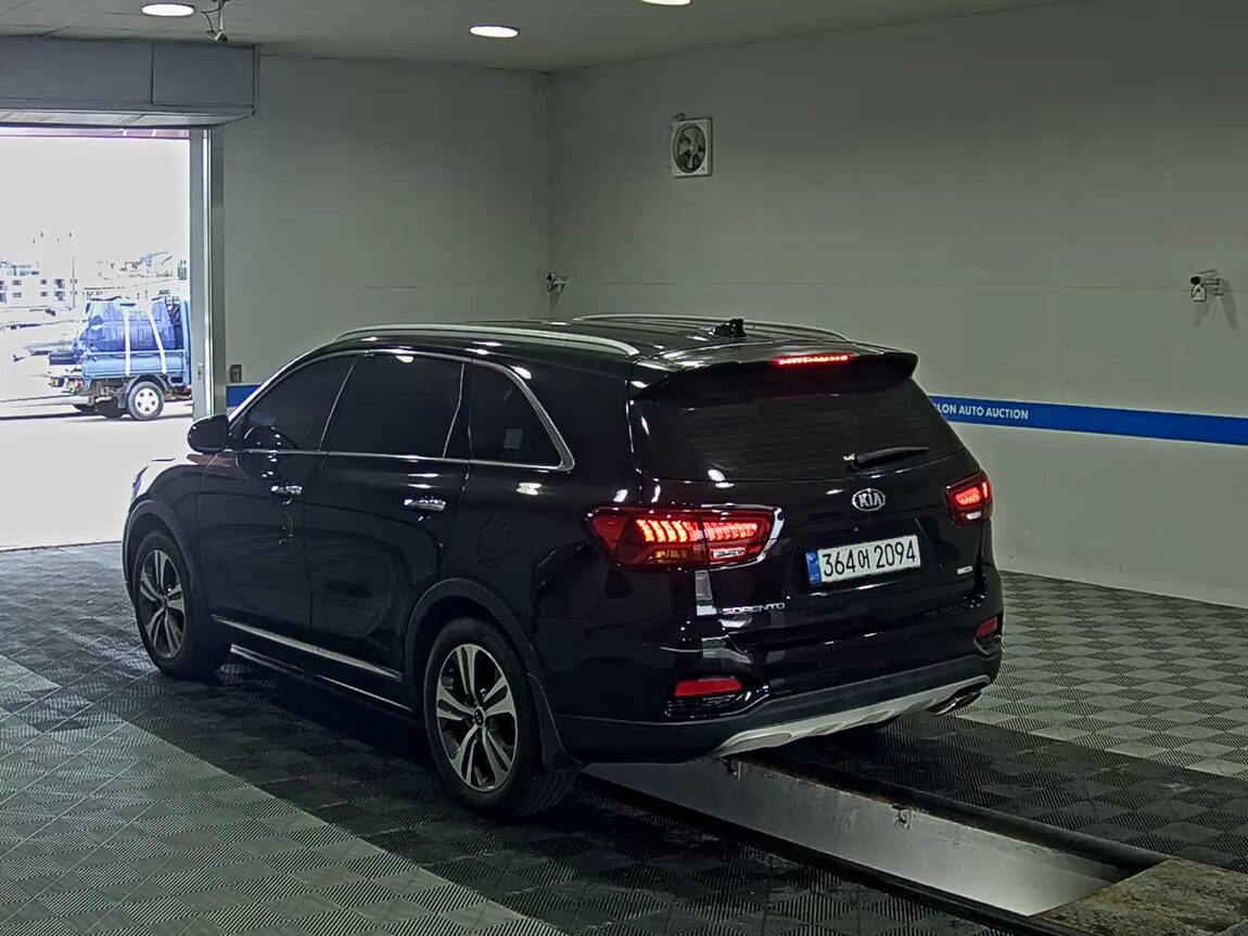 KIA THE NEW SORENTO DIESEL R2.2 2WD NOBLESSE 2018 - zdjęcie 6