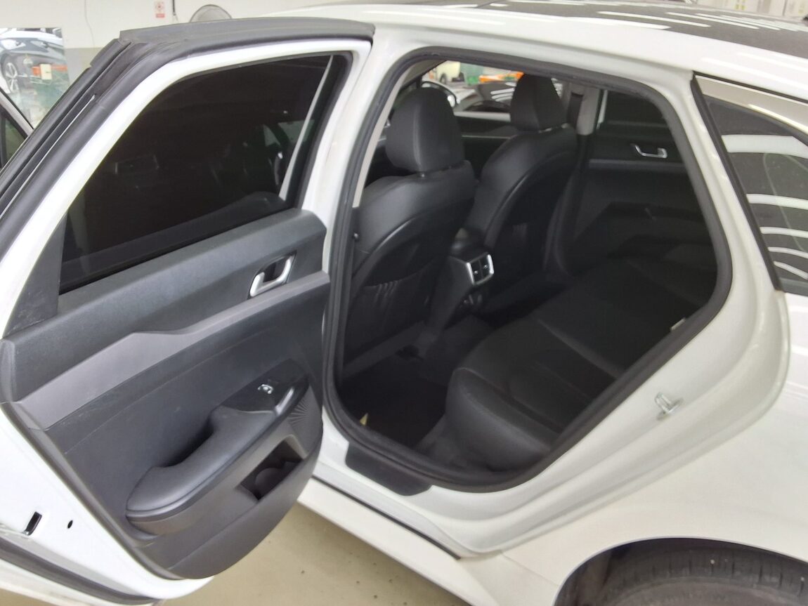 KIA NEW K5 (DL3) 2.0 GASOLINE PRESTIGE 2022 - zdjęcie 12