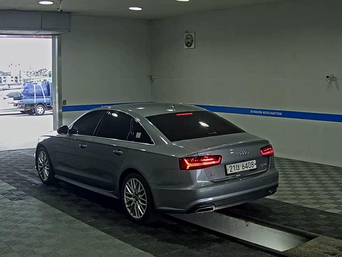 AUDI A6 (4TH GEN) 35 TDI QUATTRO PREMIUM 2018 - zdjęcie 6