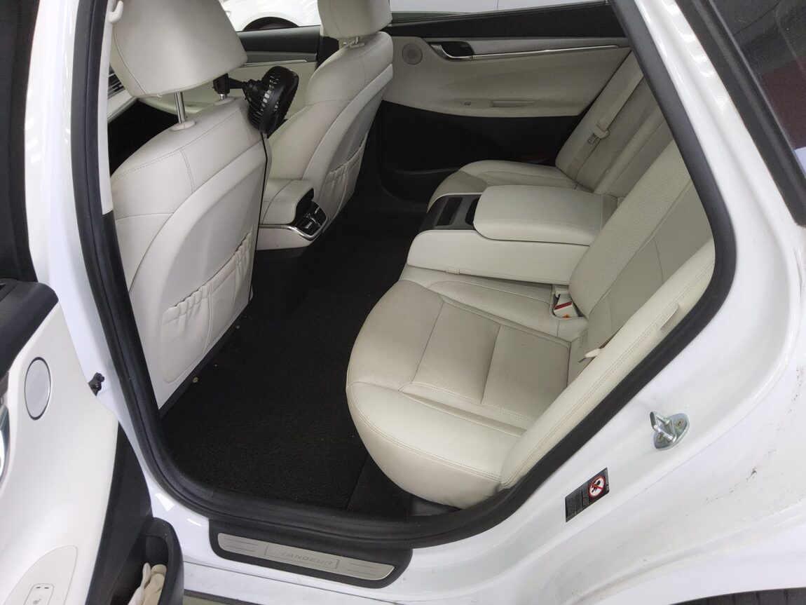 HYUNDAI THE NEW GRANDEUR IG GASOLINE 2.5 LE BLANC 2023 - zdjęcie 12