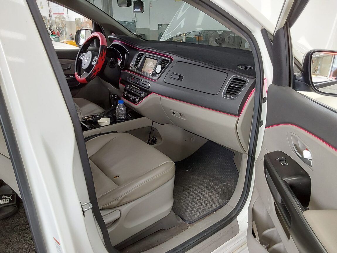 KIA ALL NEW CARNIVAL 9-SEATER DIESEL LUXURY 2015 - zdjęcie 14