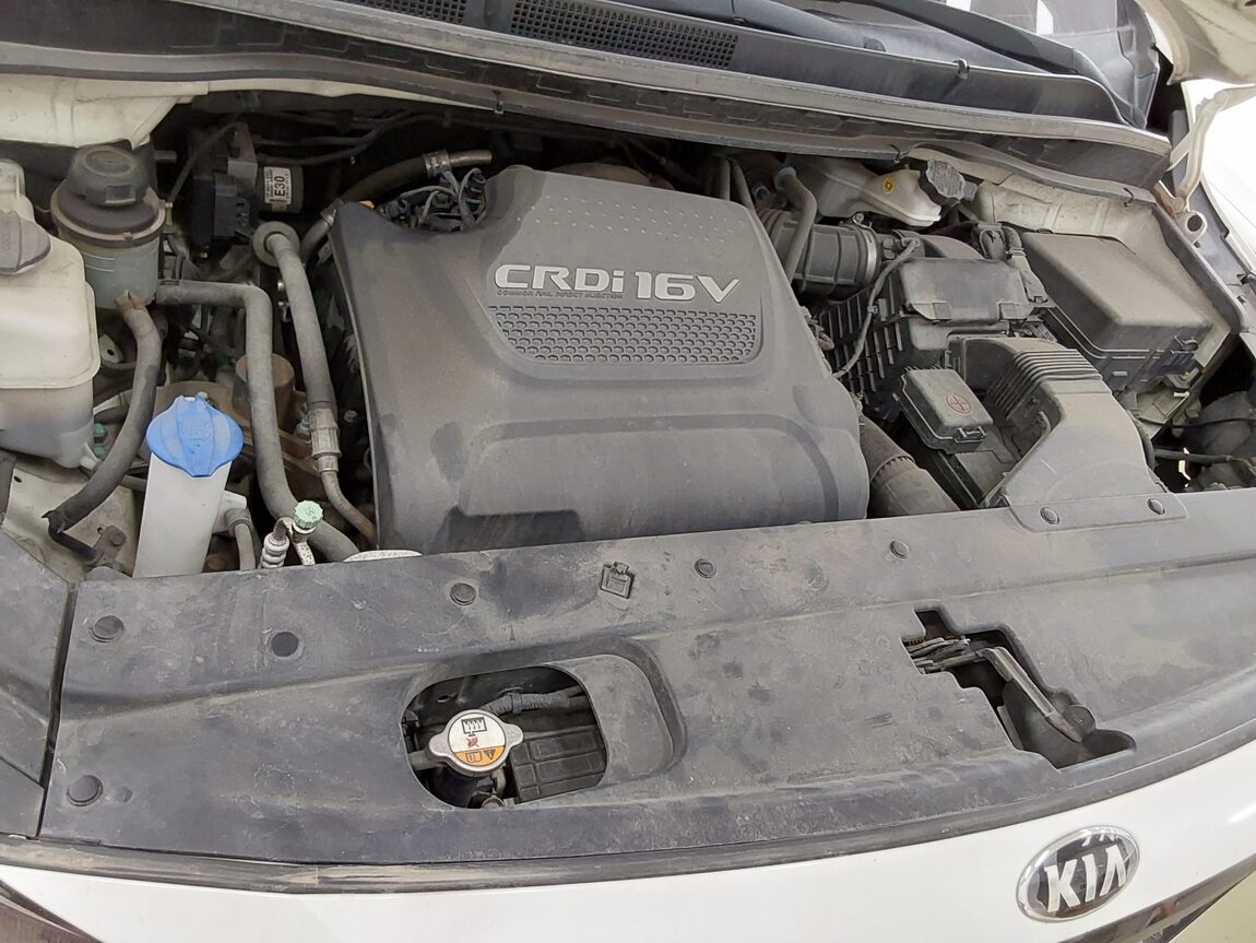 KIA ALL NEW CARNIVAL 9-SEATER DIESEL LUXURY 2015 - zdjęcie 20