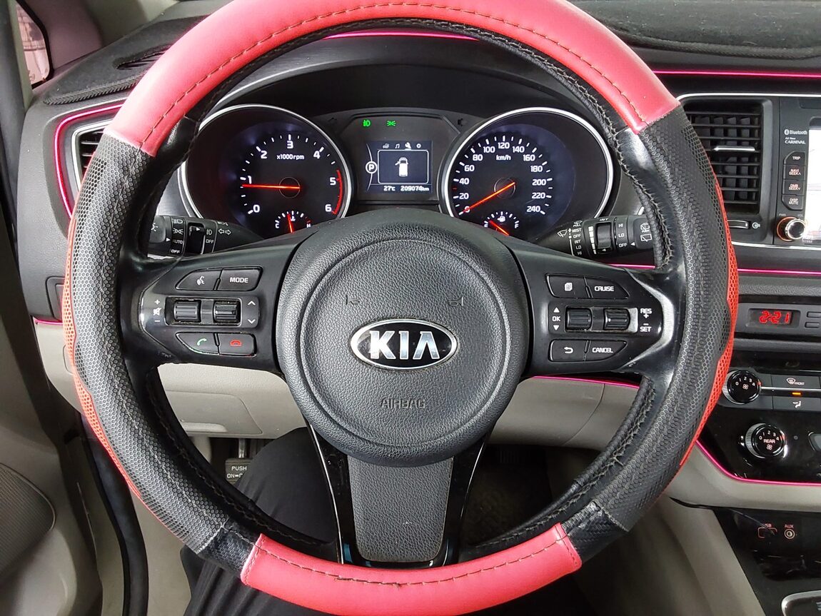 KIA ALL NEW CARNIVAL 9-SEATER DIESEL LUXURY 2015 - zdjęcie 21