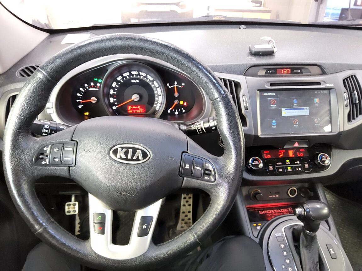KIA SPORTAGE R DIESEL R2.0 4WD TLX LUXURY MODEL 2012 - zdjęcie 17