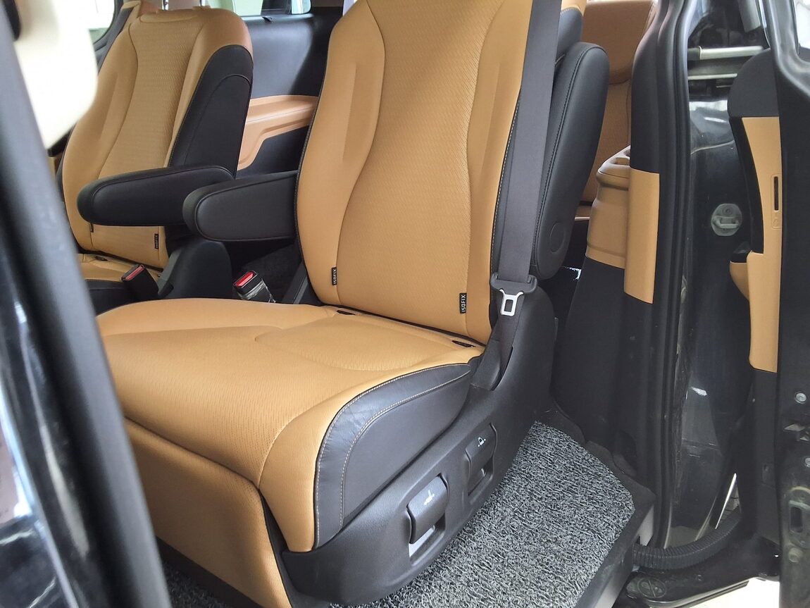 KIA NEW CARNIVAL (KA4) 7-SEATER DIESEL NOBLESSE 2023 - zdjęcie 13