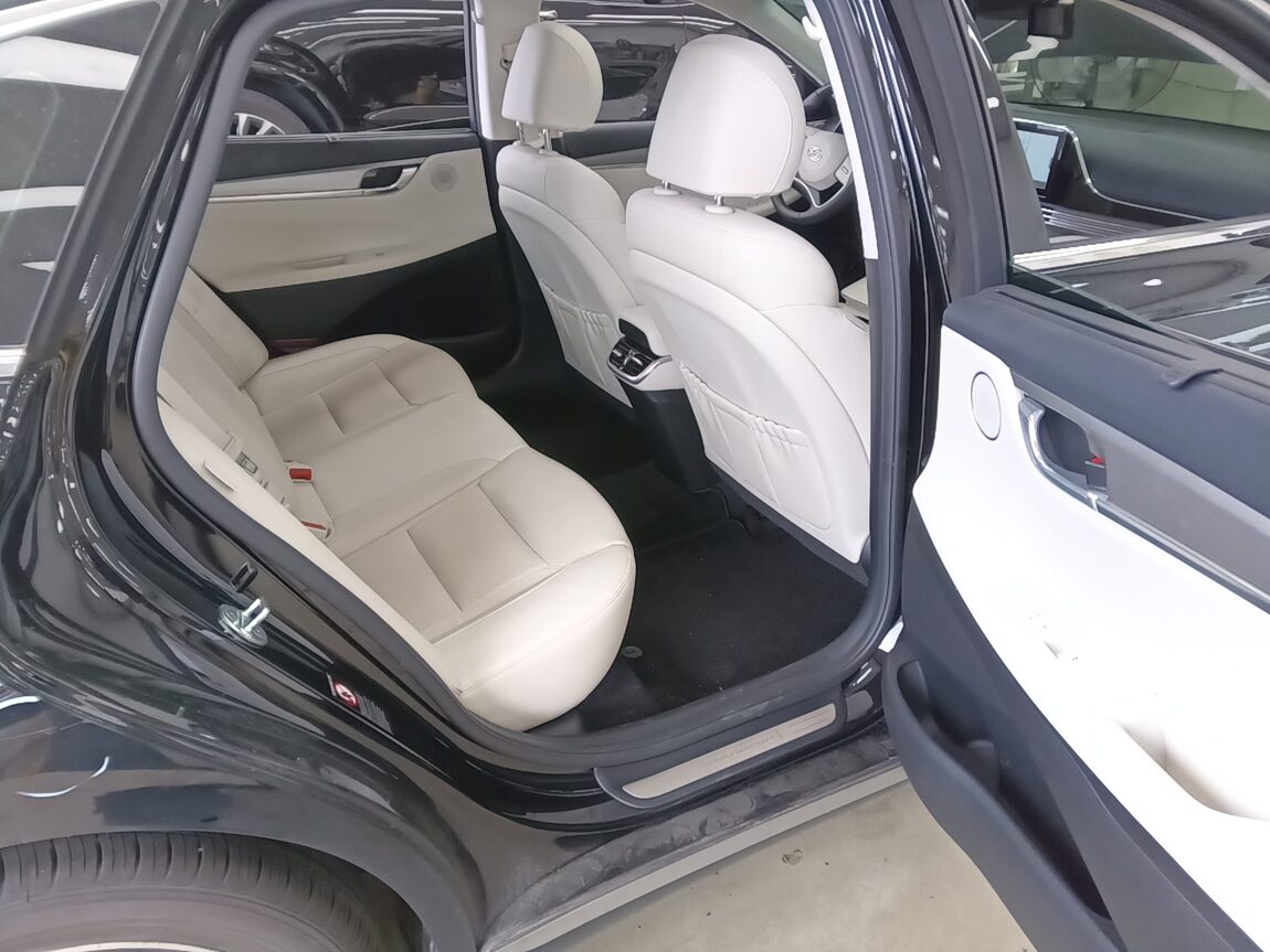 HYUNDAI THE NEW GRANDEUR IG GASOLINE 2.5 LE BLANC 2023 - zdjęcie 13