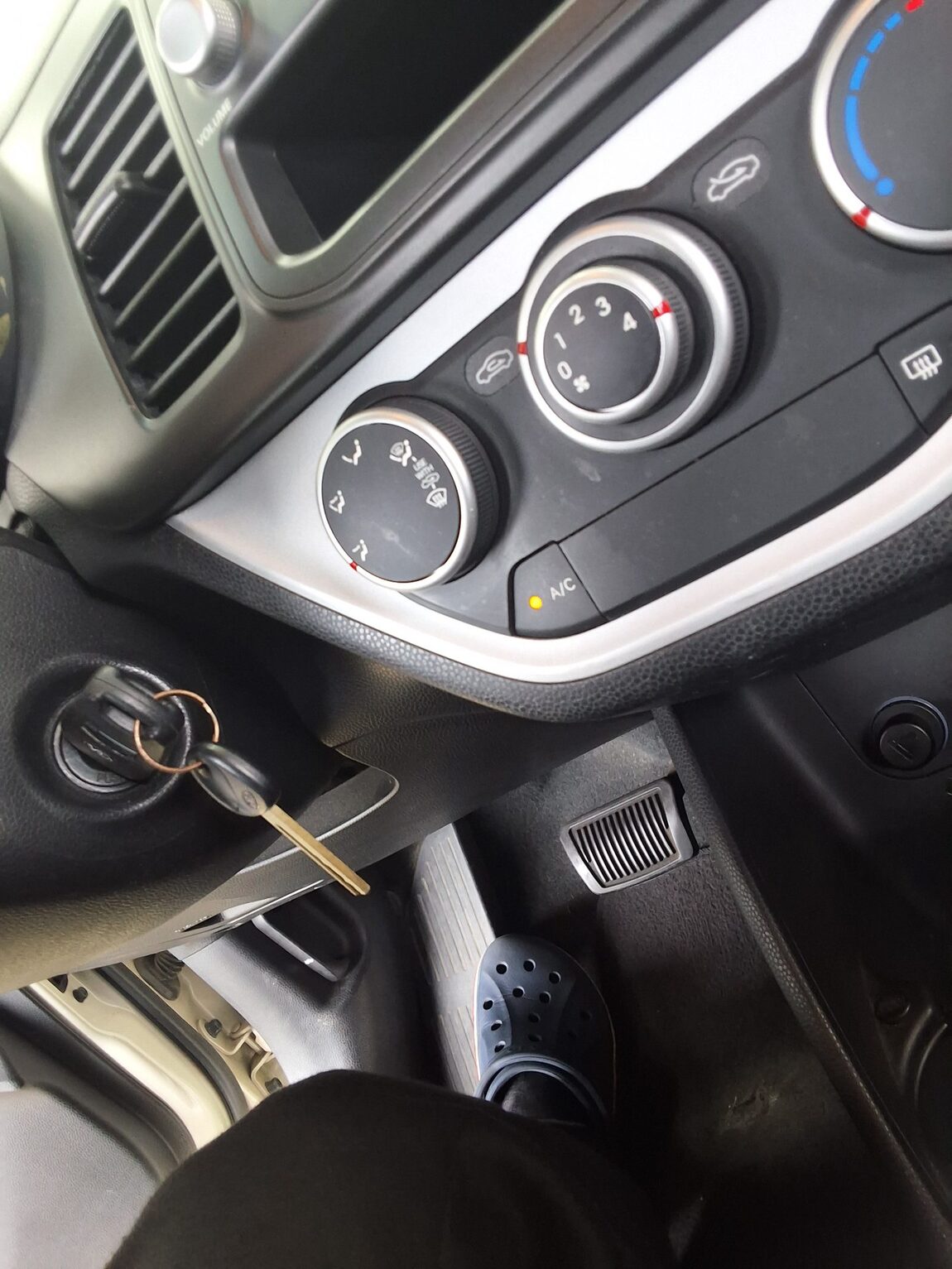 KIA ALL NEW MORNING GASOLINE DELUXE 2013 - zdjęcie 19