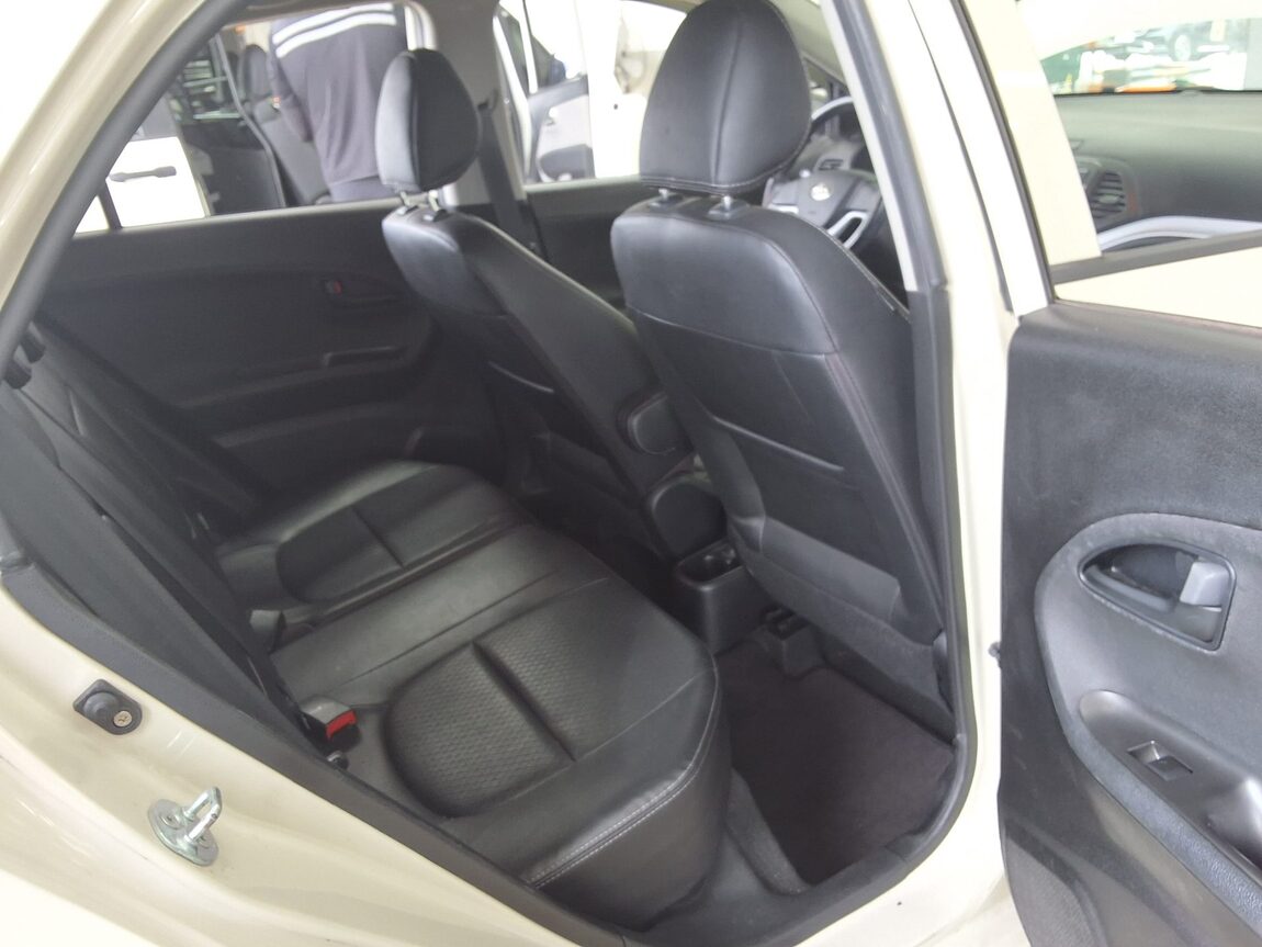 KIA ALL NEW MORNING GASOLINE DELUXE 2013 - zdjęcie 14