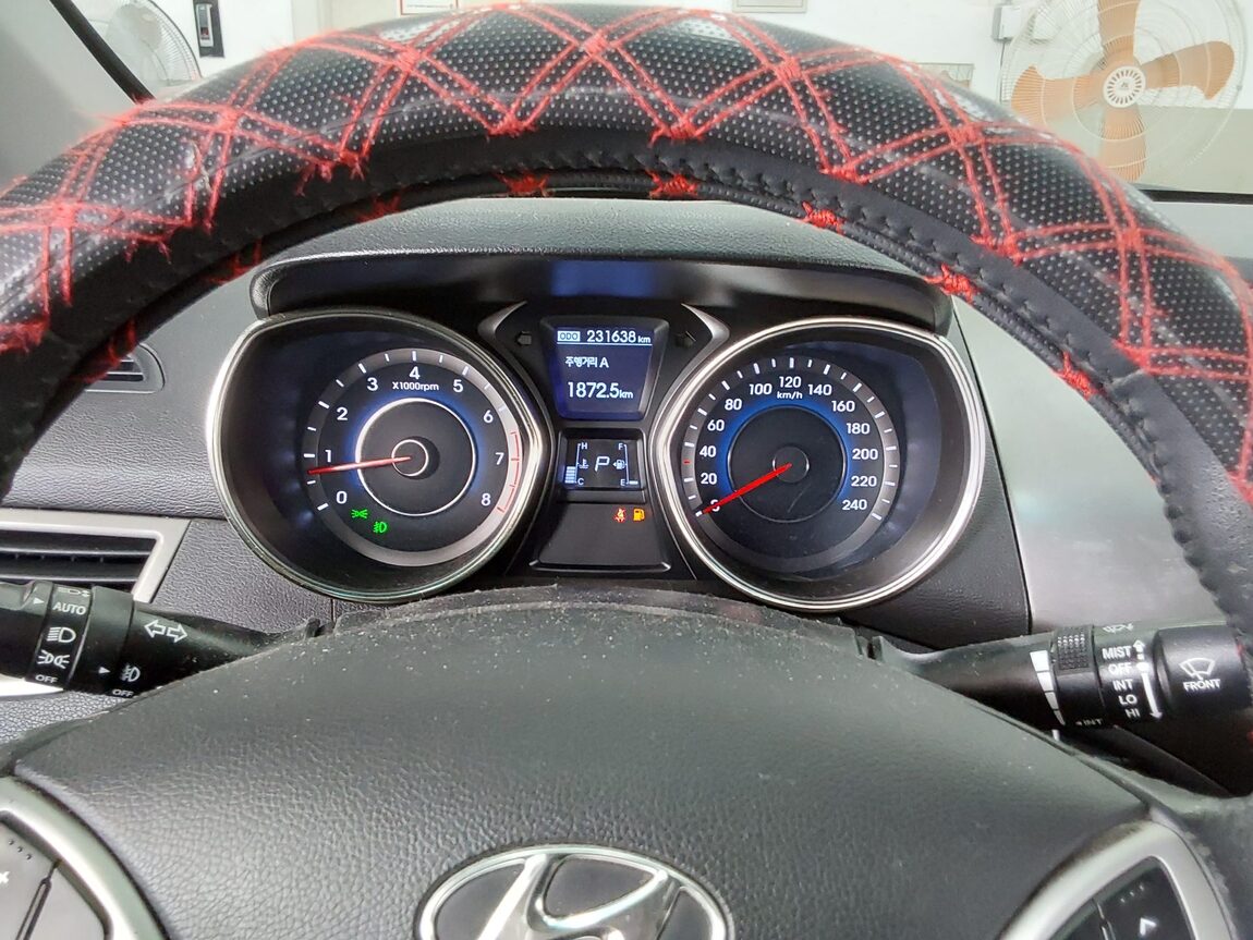 HYUNDAI AVANTE MD DISABLED VEHICLE LPi 2012 - zdjęcie 9
