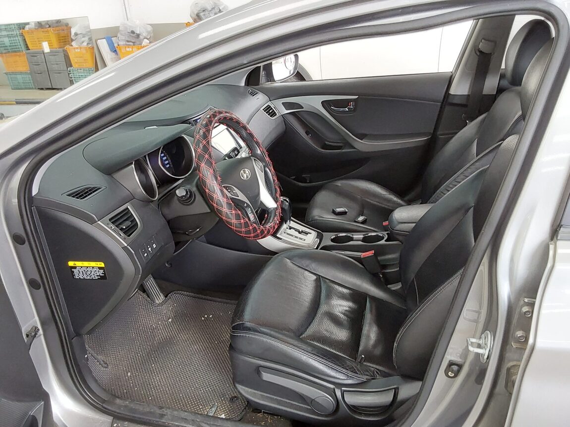 HYUNDAI AVANTE MD DISABLED VEHICLE LPi 2012 - zdjęcie 10