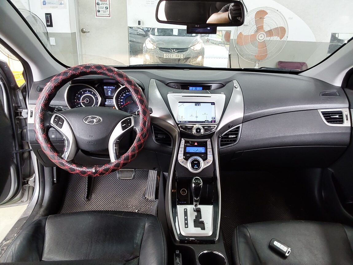 HYUNDAI AVANTE MD DISABLED VEHICLE LPi 2012 - zdjęcie 11
