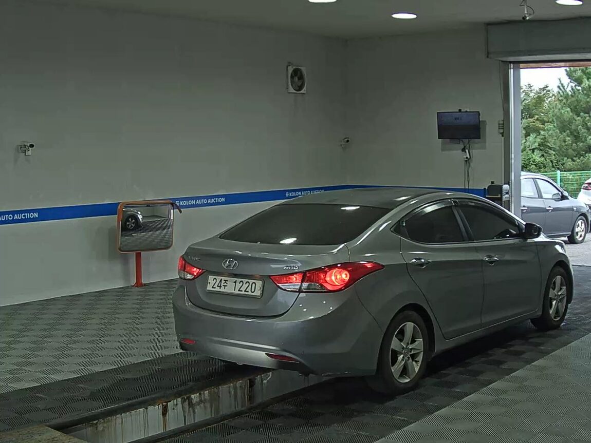 HYUNDAI AVANTE MD DISABLED VEHICLE LPi 2012 - zdjęcie 5