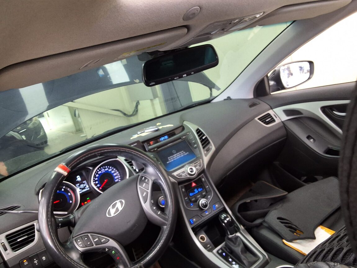 HYUNDAI THE NEW AVANTE MD 1.6 VGT PREMIUM 2015 - zdjęcie 12
