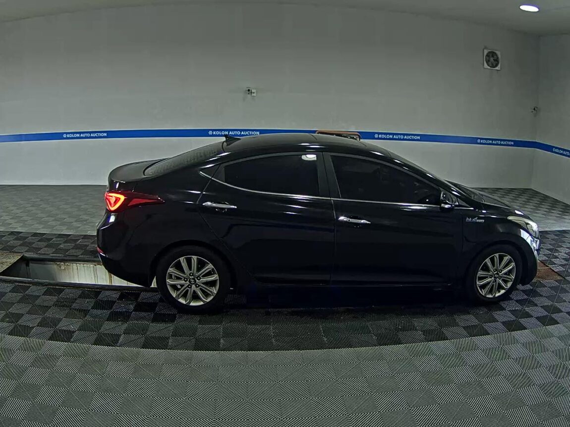 HYUNDAI THE NEW AVANTE MD 1.6 VGT PREMIUM 2015 - zdjęcie 4