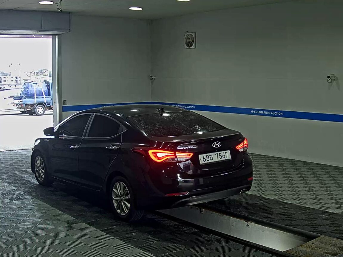 HYUNDAI THE NEW AVANTE MD 1.6 VGT PREMIUM 2015 - zdjęcie 6