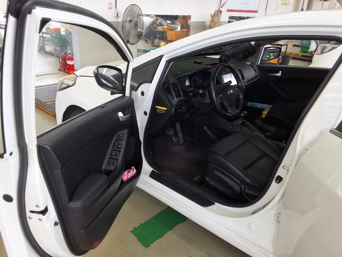 KIA K3 1.6 GDI TRENDY 2014 - zdjęcie 10