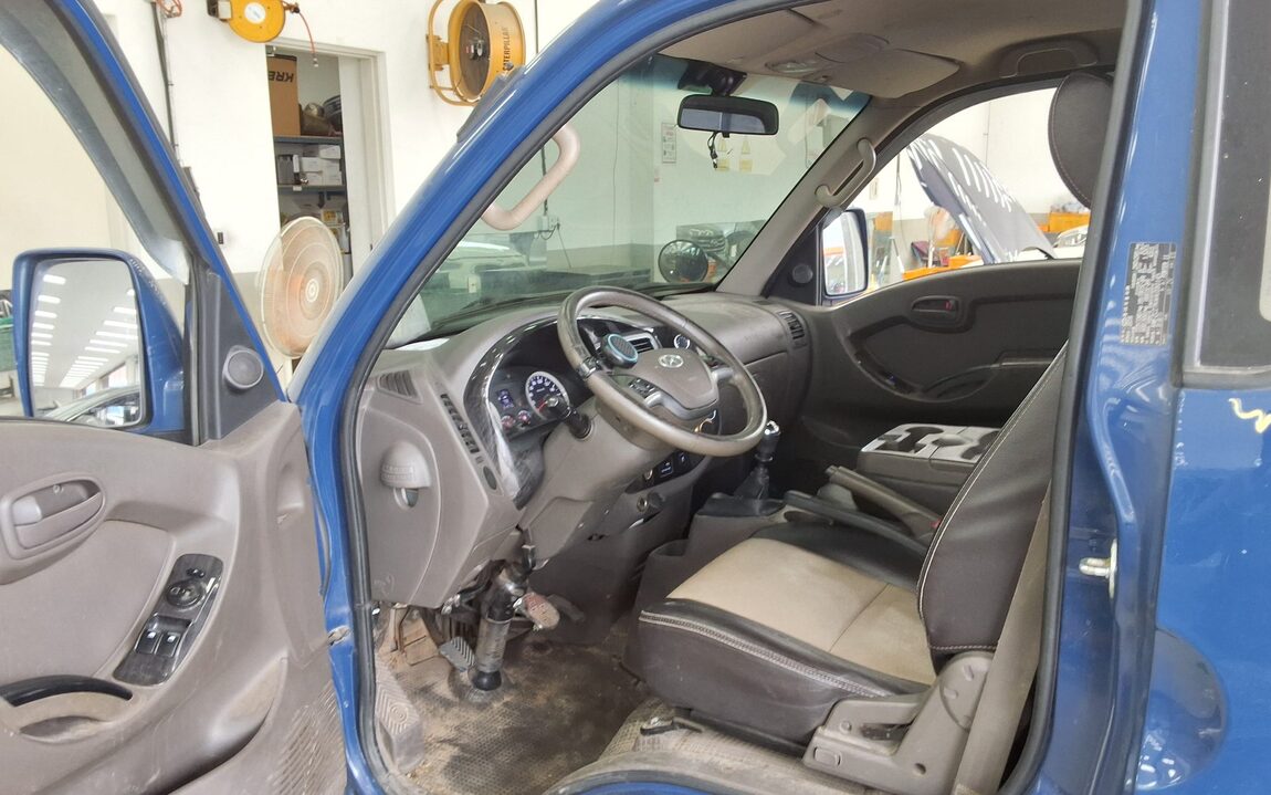 HYUNDAI PORTER II CRDi SUPER CAB EXTRA LONG WHEELBASE MODERN 2017 - zdjęcie 10