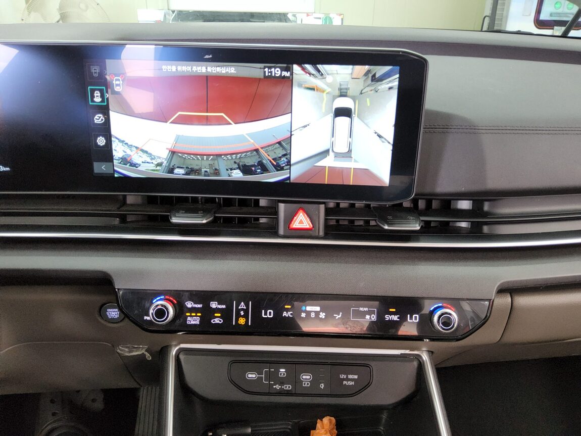 KIA THE NEW CARNIVAL (KA4) 9-SEATER DIESEL PRESTIGE 2024 - zdjęcie 18