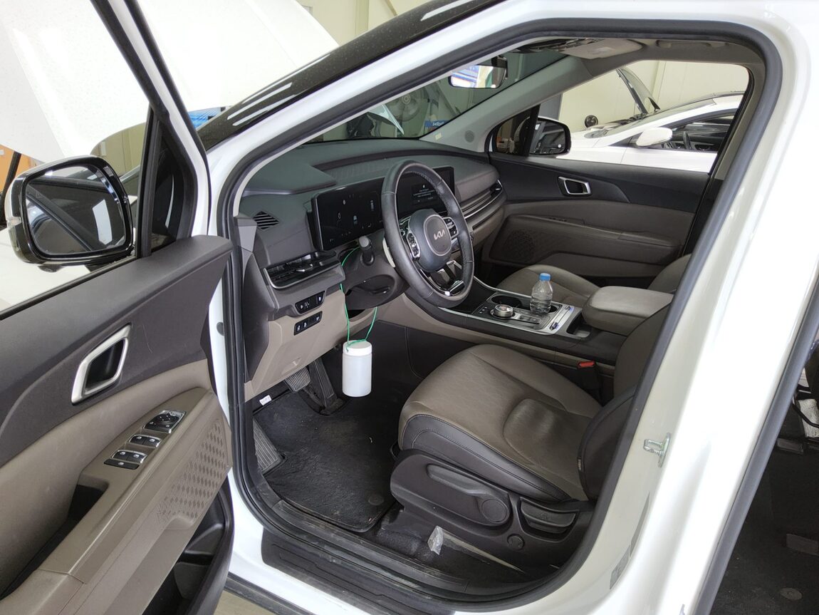 KIA THE NEW CARNIVAL (KA4) 9-SEATER DIESEL PRESTIGE 2024 - zdjęcie 10